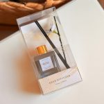 معطر مع عيدان