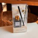 ⁦معطر مع عيدان⁩ - الصورة ⁦2⁩