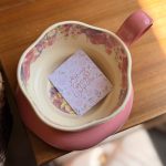 ⁦كوب الربيع الوردي⁩ - الصورة ⁦3⁩