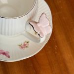 ⁦كوب كلاسيكي فراشات⁩ - الصورة ⁦2⁩